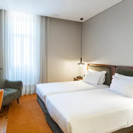 Hotel Avenida Boutique 4*