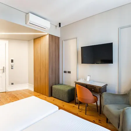 Avenida Boutique Hotel 4*