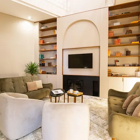 Avenida Boutique 4*