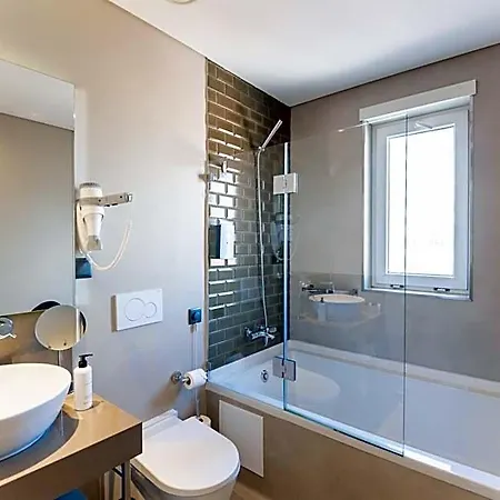 Avenida Boutique 4*
