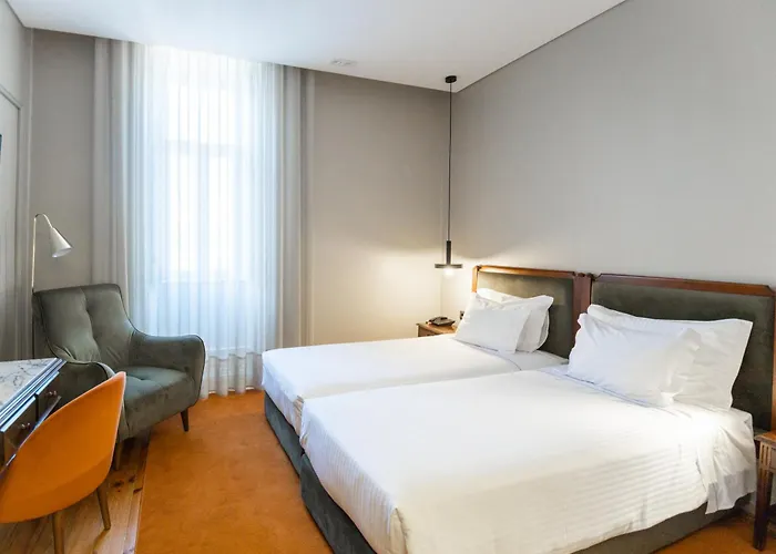 ホテル Avenida Boutique 4*