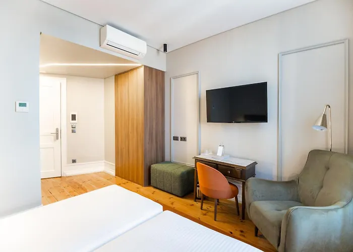 Avenida Boutique Hotell 4*