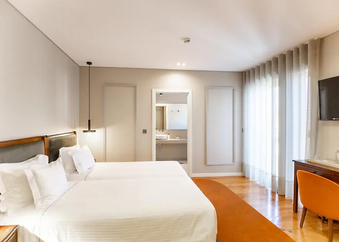 Avenida Boutique Hotell 4*